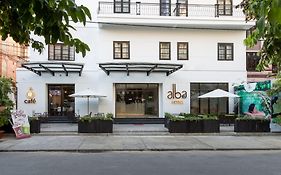 Khách sạn Alba